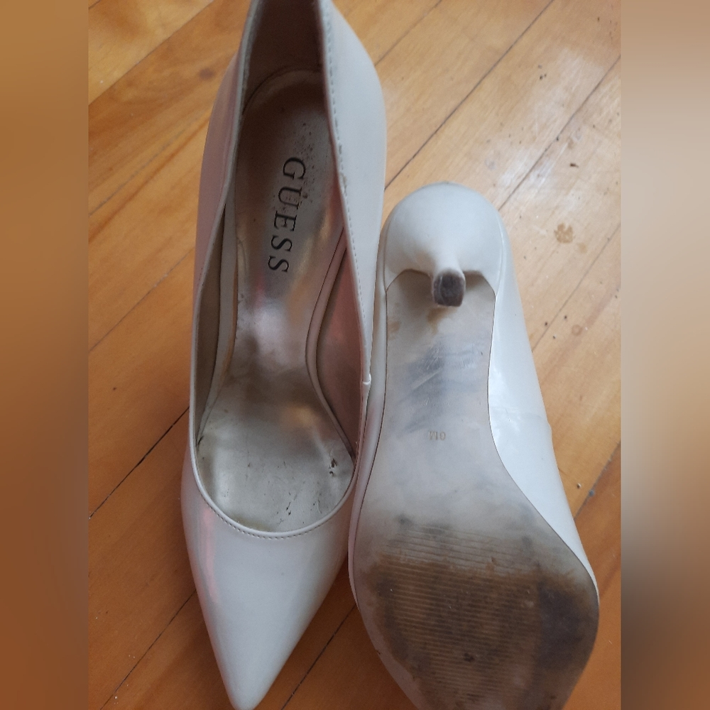 Guess cream pointer high heals pump - Picture 3 of 5